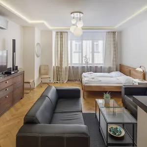 Apartmanhotel Selinor Old Town
