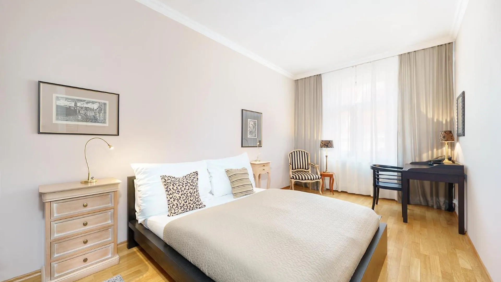 Hunger Wall Residence Praga 4*,