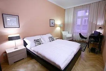 Hunger Wall Residence Praga 4*,