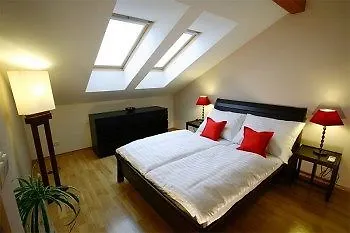 Hunger Wall Residence Praga Apart-hotel